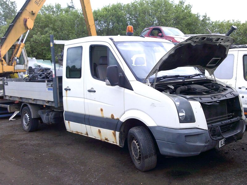 vw crafter 2010 crew cab 2.5 tdi breaking for spares..click for info