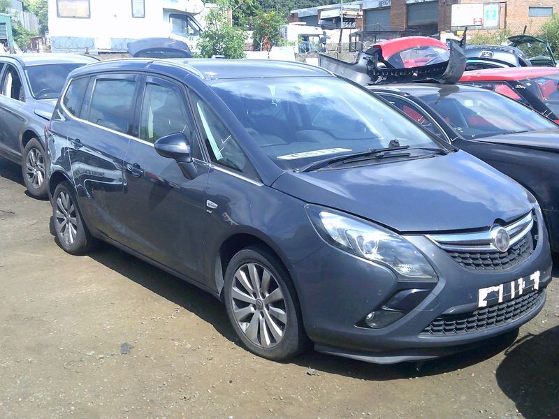 vauxhall zafira tourer 2016 1.6 cdti breaking for spares..click for info vauxhall zafira tourer 2016 1.6 cdti breaking for spares..click for info