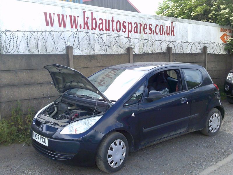 honda jazz 2009 1.2 p breaking for spares..click for info