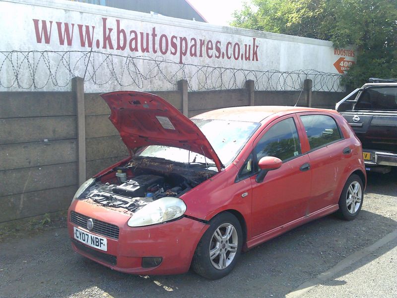 fiat punto 2007 1.4 p breaking for spares..click for info fiat punto 2007 1.4 p breaking for spares..click for info