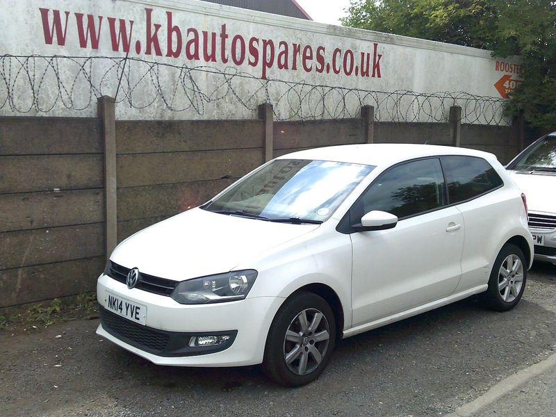 volkswagen polo 2014 1.2 p breaking for spares..click for info