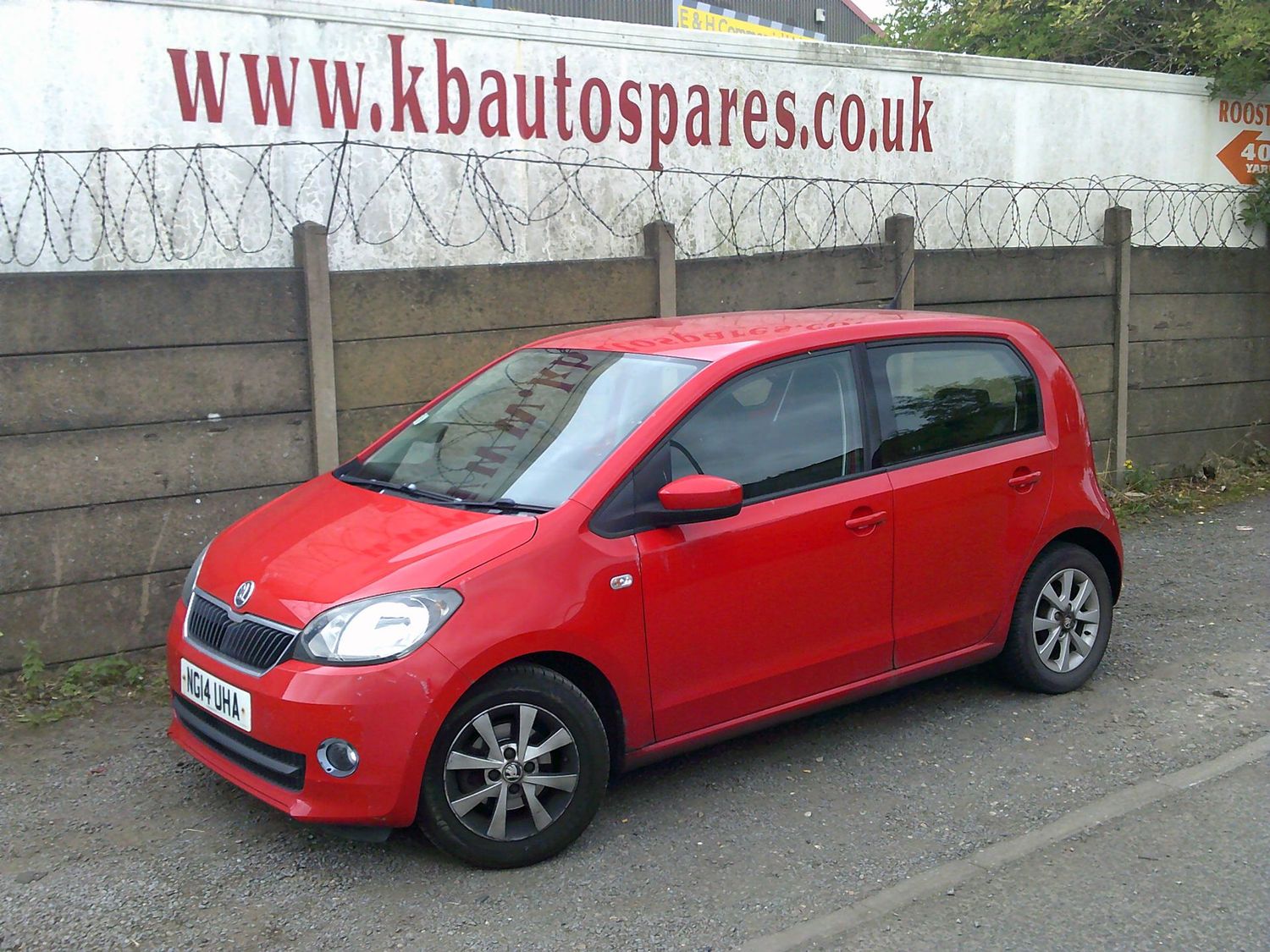 skoda citygo 2014 1.0 p breaking for spares..click for info