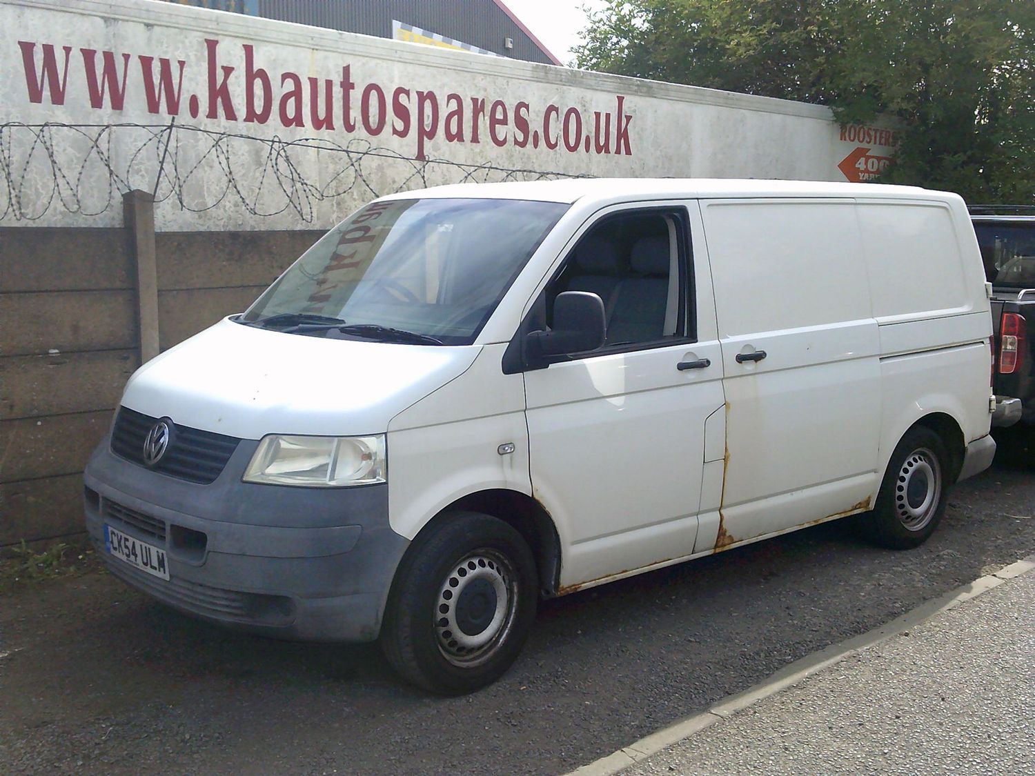 volkswagen transporter 2005 1.9 tdi breaking for spares..click for info