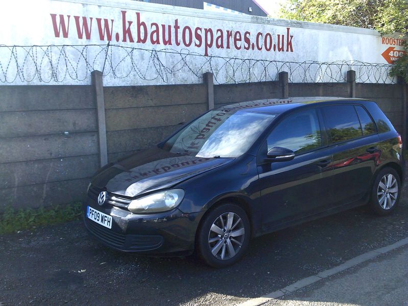 volkswagen golf 2010 1.6 tdi breaking for spares..click for info volkswagen golf 2010 1.6 tdi breaking for spares..click for info