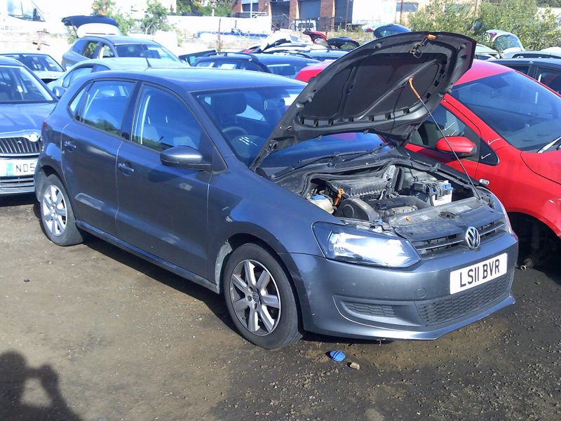 volkswagen polo 2011 1.4 p breaking for spares..click for info volkswagen polo 2011 1.4 p breaking for spares..click for info