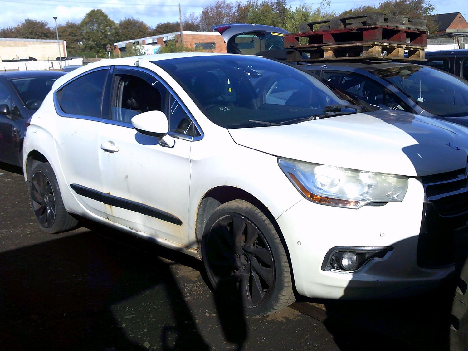 citroen ds4 2014 2.0 hdi breaking for spares..click for info citroen ds4 2014 2.0 hdi breaking for spares..click for info