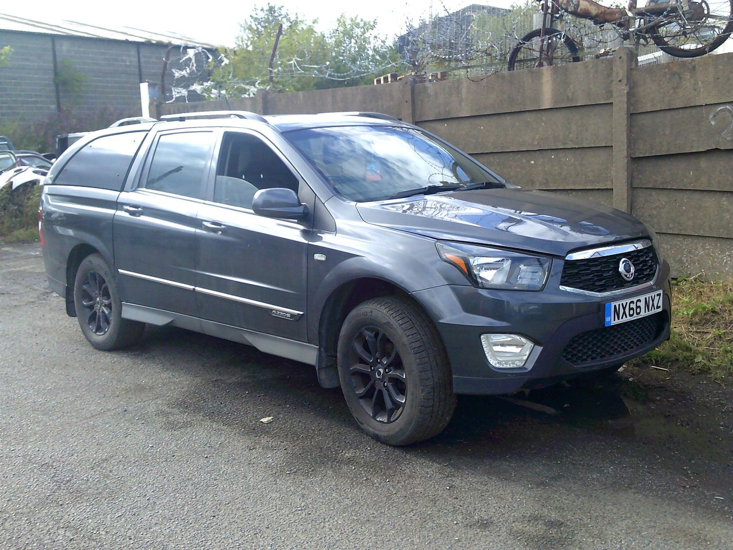 ssangyong musso double cab 2016 2.2 breaking for spares..click for info ssangyong musso double cab 2016 2.2 breaking for spares..click for info