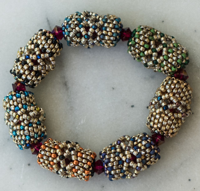 Exotic golden beaded bead stretch bangle &quot;Liane&quot;