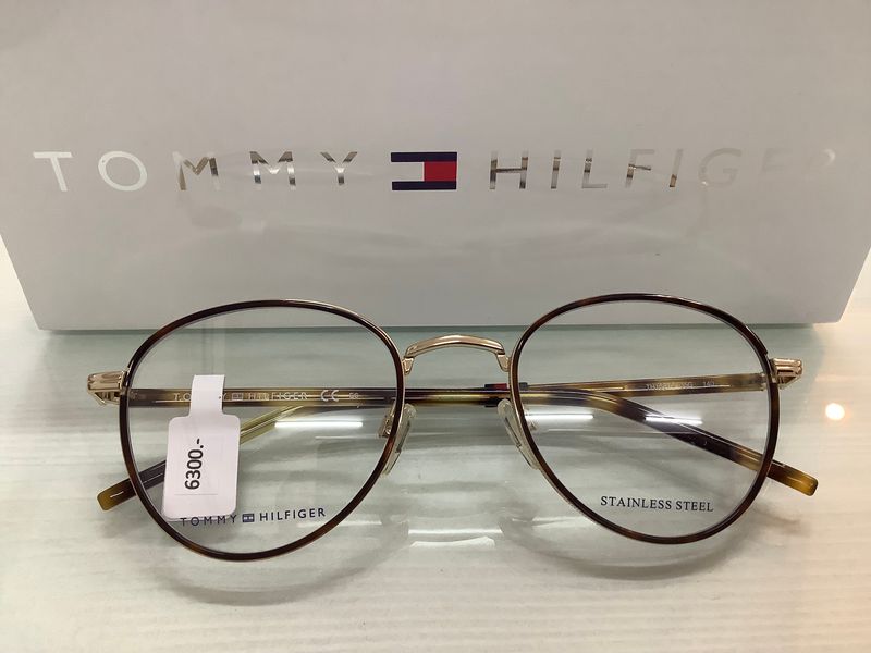 Tommy Hilfiger