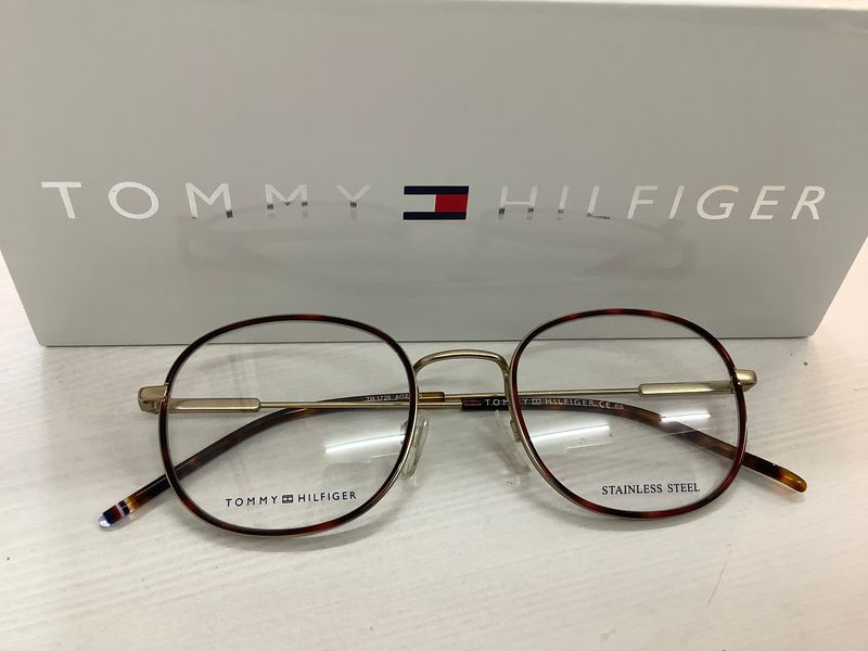 Tommy Hilfiger