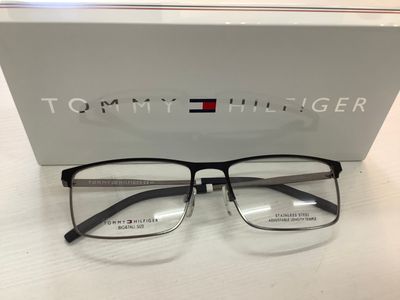 Tommy Hilfiger