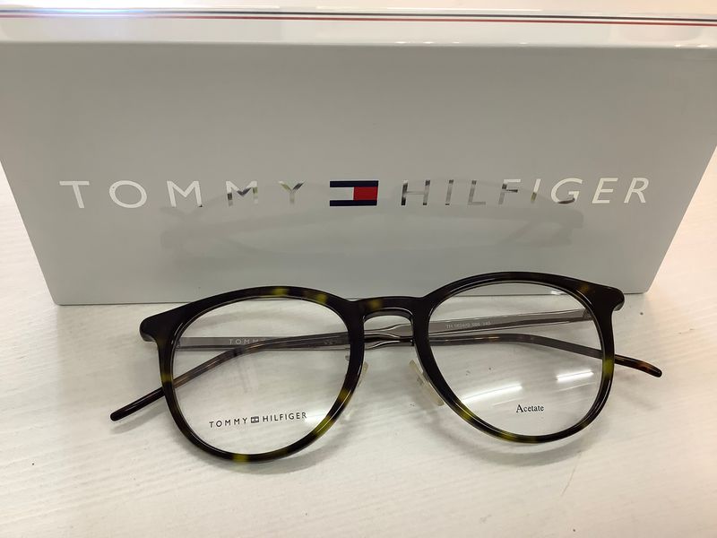 Tommy Hilfiger
