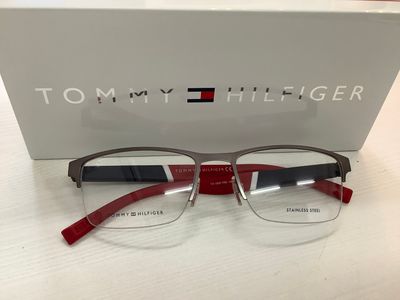 Tommy Hilfiger
