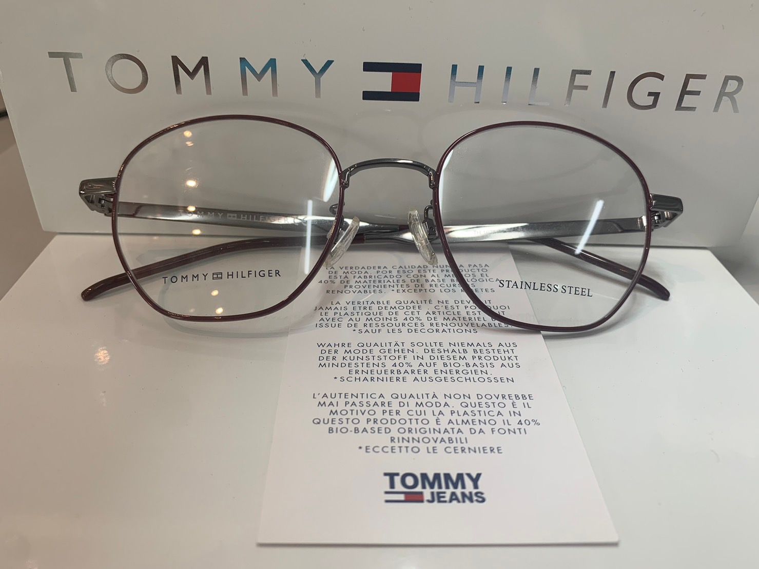 Tommy Hilfiger