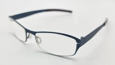 กรอบแว่นเยอรมัน Radiowerk, German made  Schwerin I 95.3 MHz