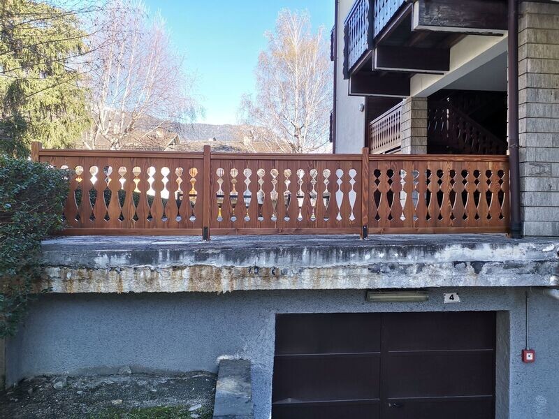 Balcone modello 2 in Larice a metro Lineare