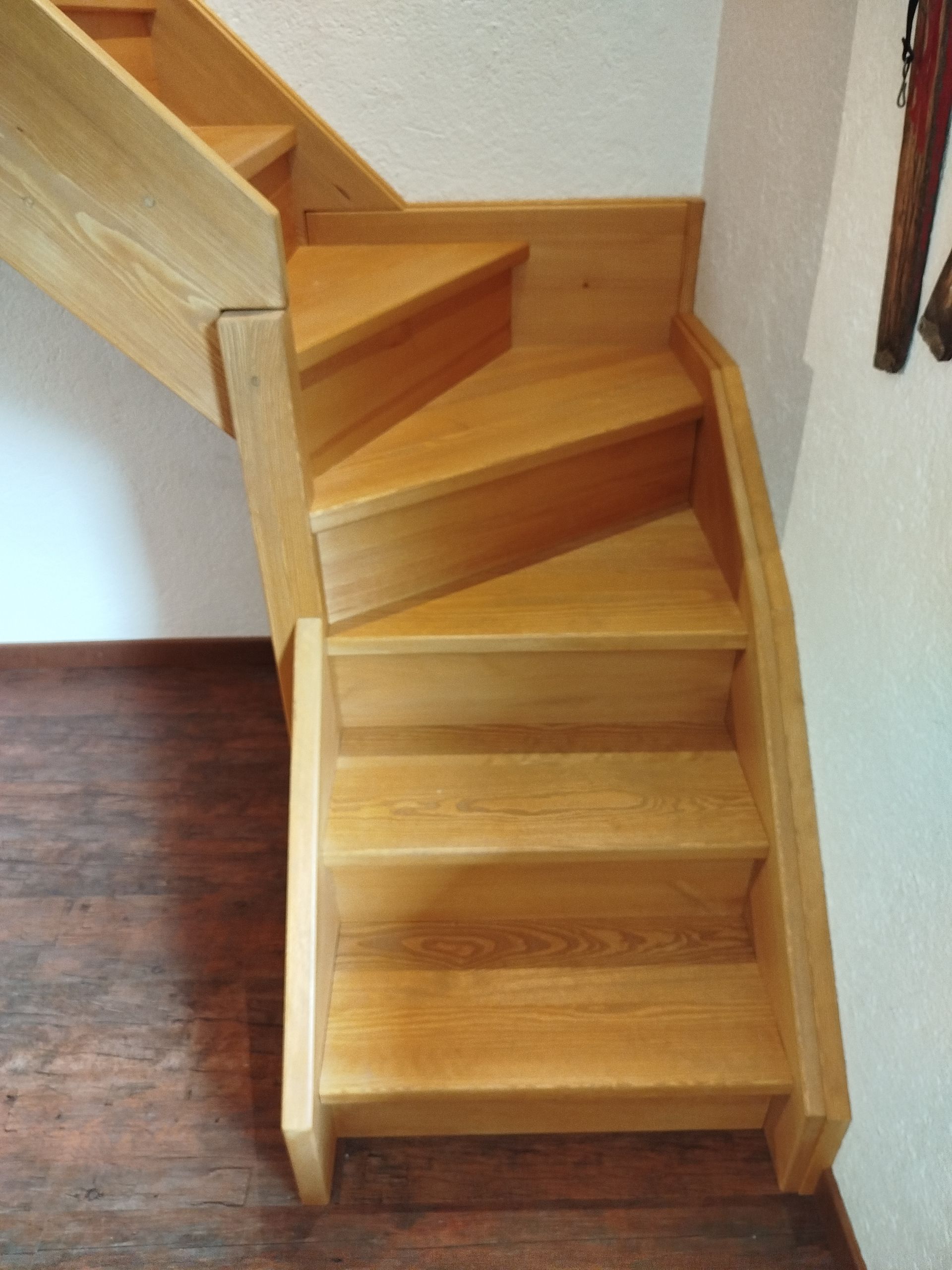 Scale da Interno ed esterno in Legno varie essenza costruite e progettate su misura