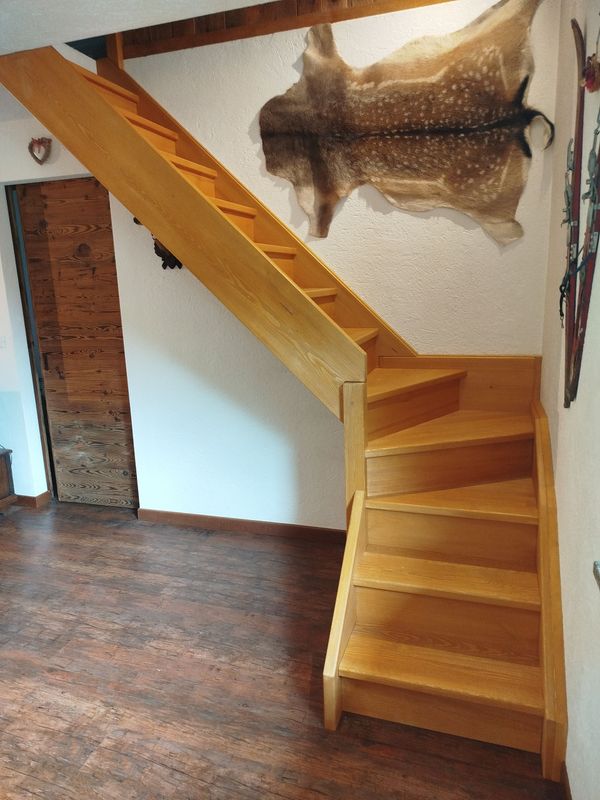 Scale da Interno ed esterno in Legno varie essenza costruite e progettate su misura