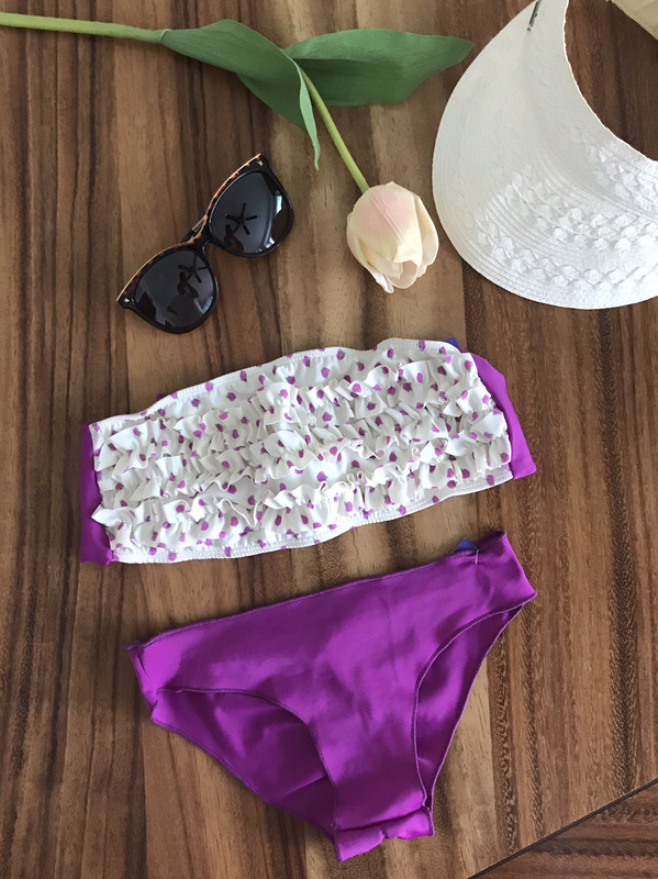 Bikini morado con estampado