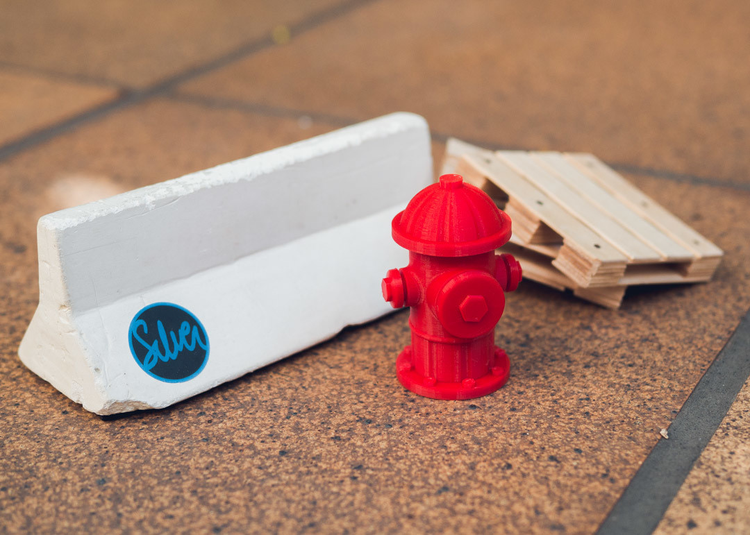 Fire hydrant box