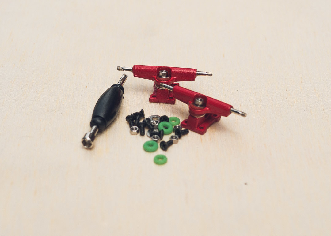 Fingerboard Trucks
