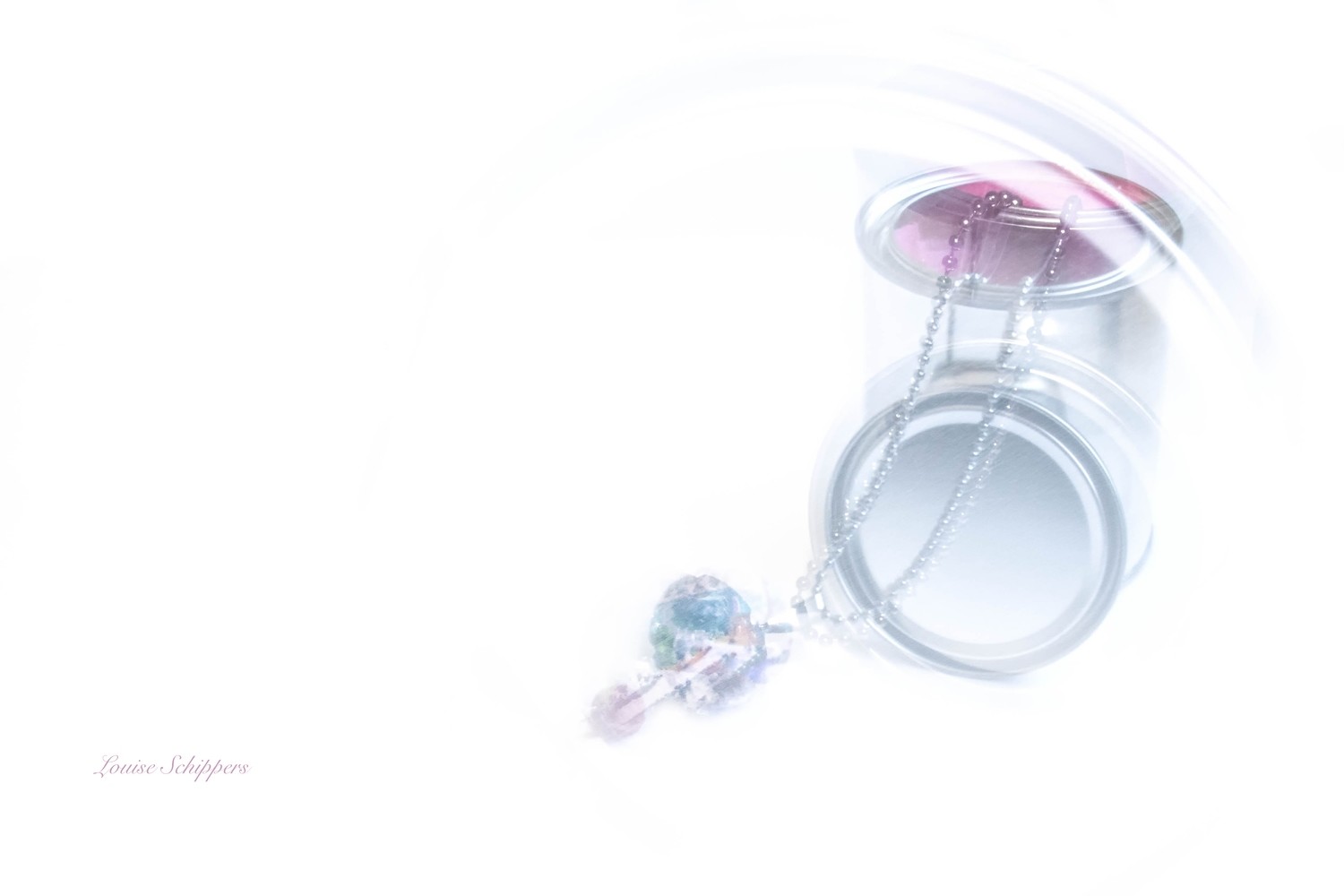 Ball chain confetti