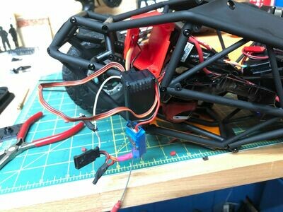 STL (DIY 3DP) - Axial Capra - Fuel Cell RX Holder