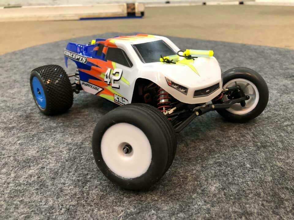 Losi Mini-T 2.0: Wheels