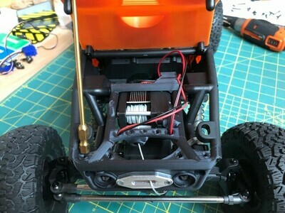 STL (DIY 3DP) - Axial Capra - Internally Spooled Winch Mount