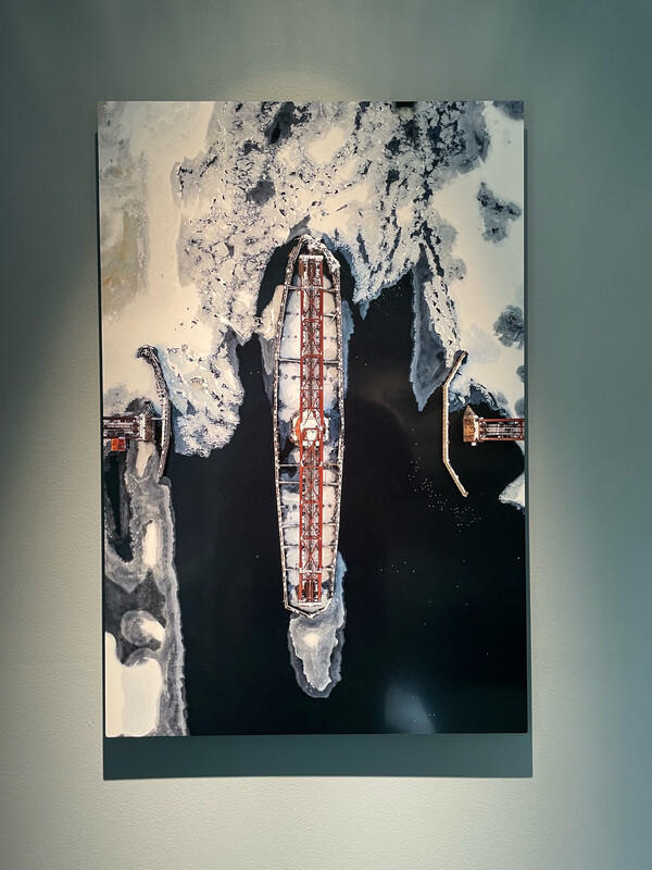 Ice Breaker 20x30” Semi Gloss Aluminum