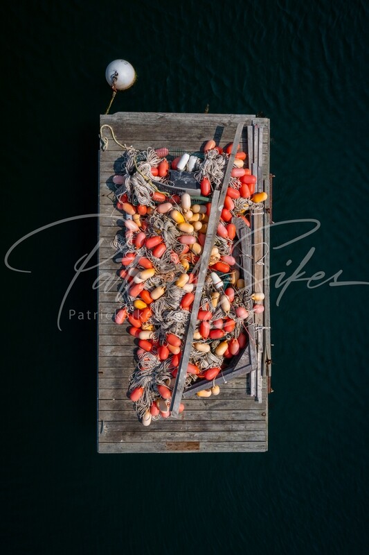 Rockland Float 20x30 Semi Gloss Aluminum