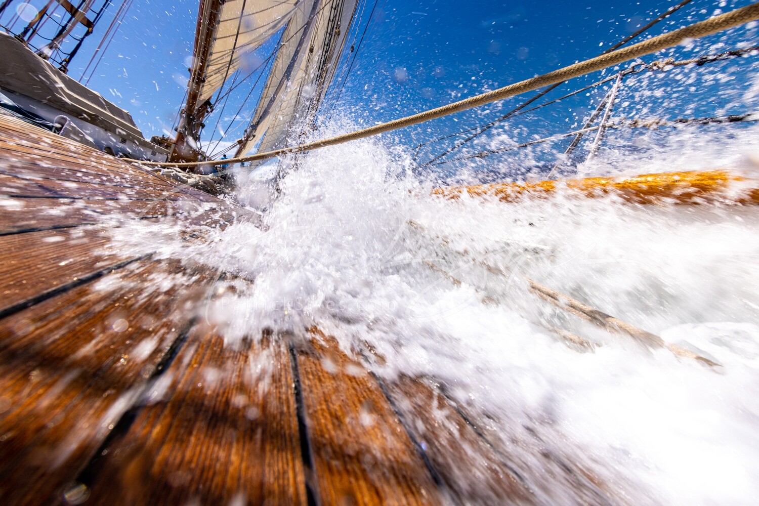 Columbia On Deck #2 16x24 Gloss Aluminum