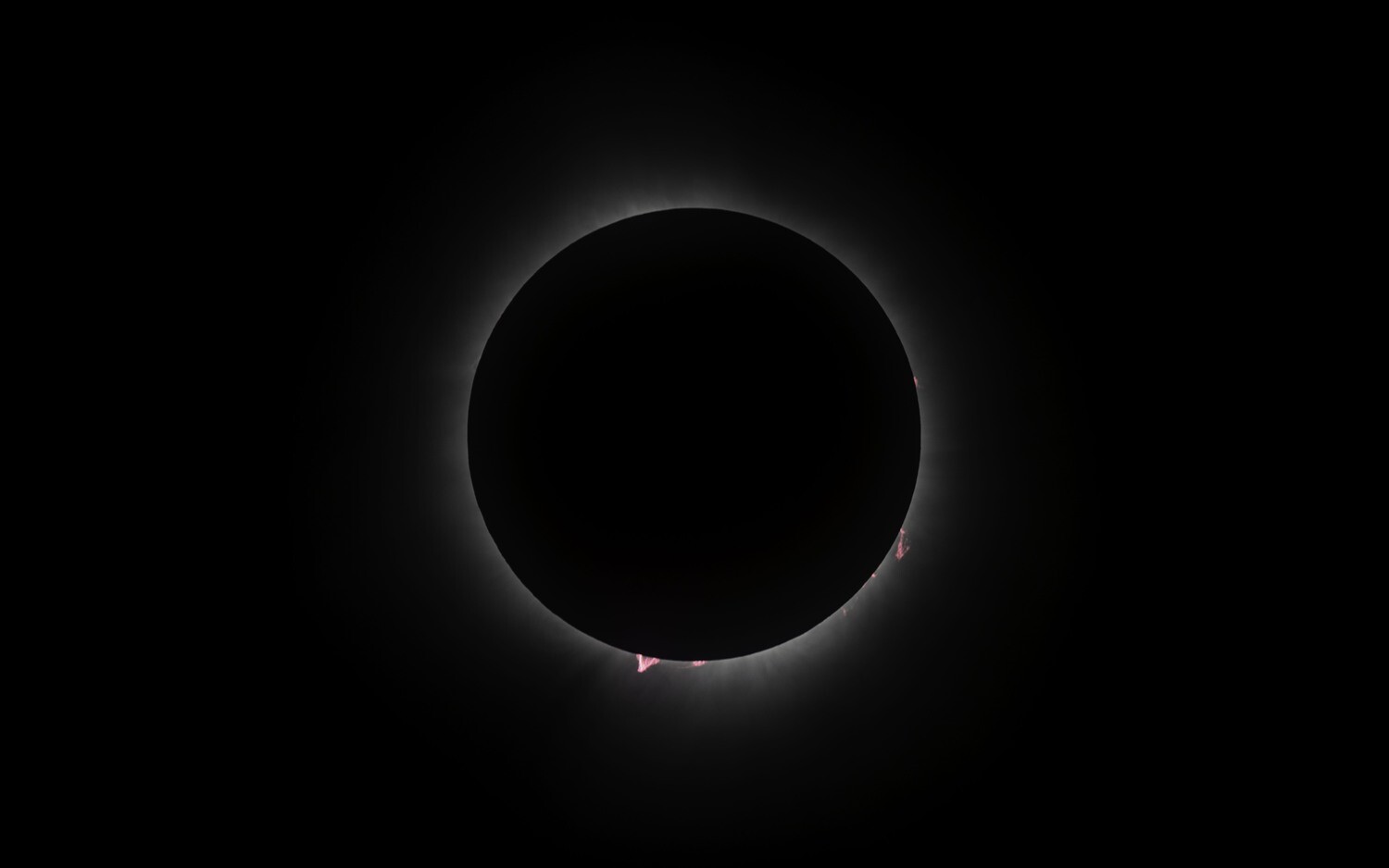 Eclipse Solar Flare Ring 20x32