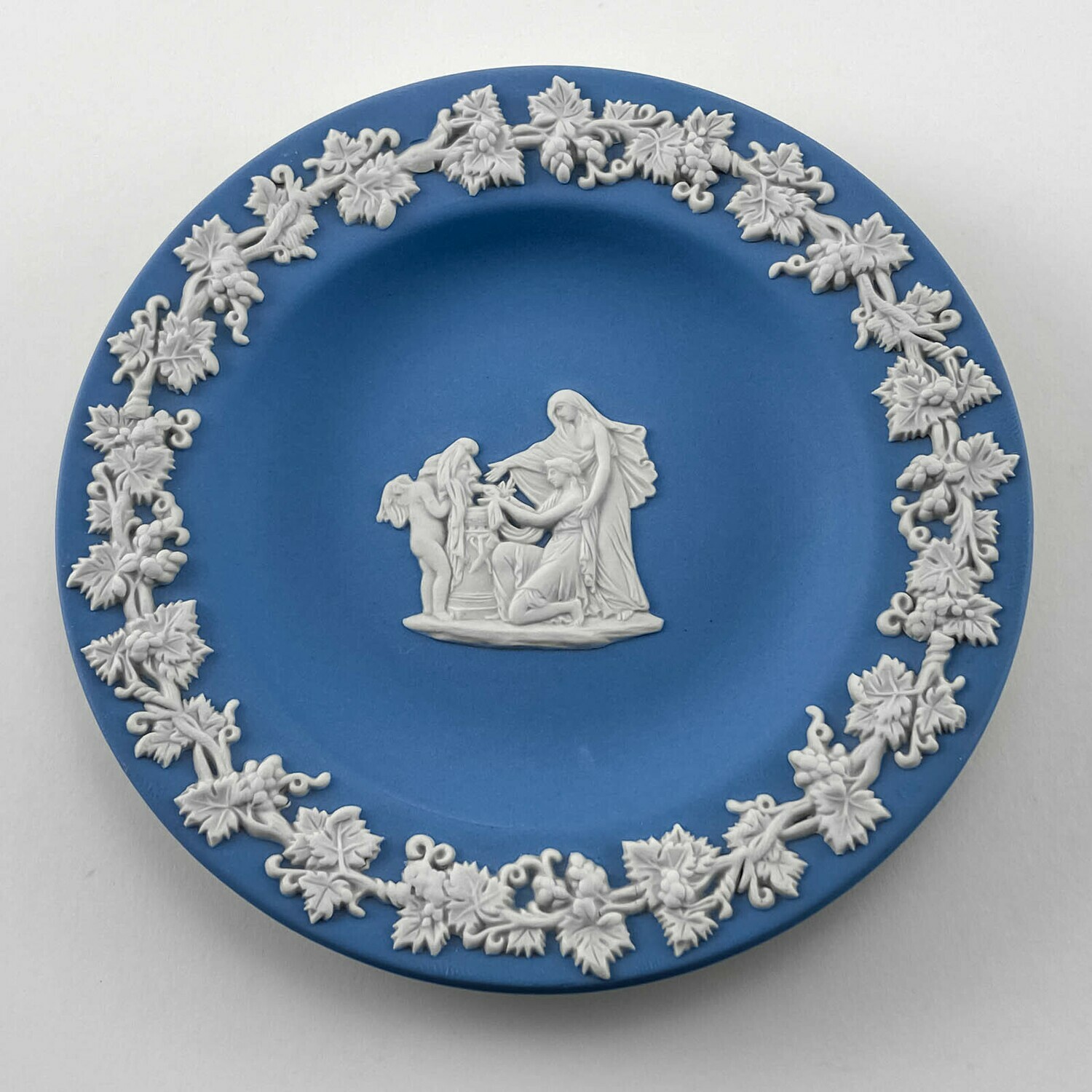 Блюдце для украшений Wedgwood "Театр"