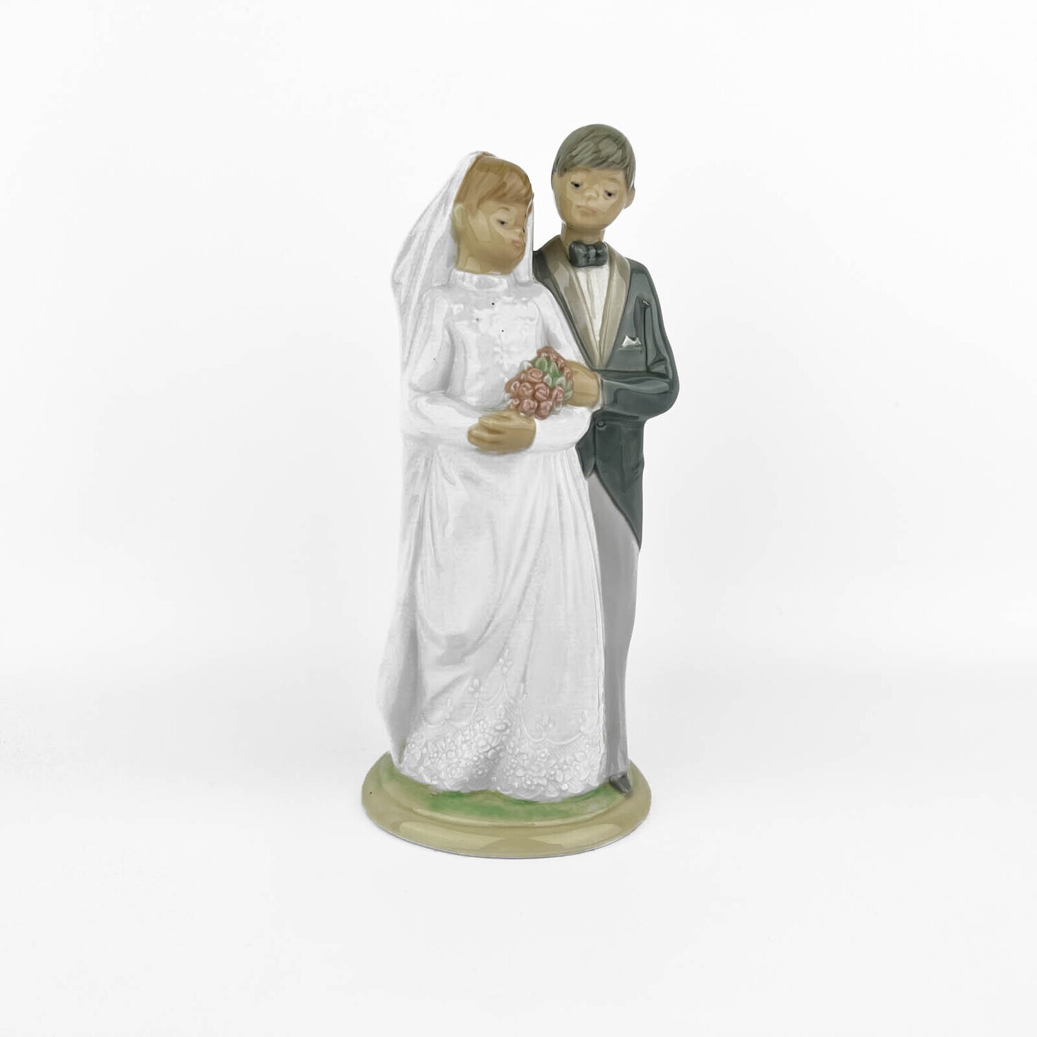 Фарфоровая статуэтка "Венчание"
