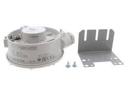 998484-01� - � AIR PRESSURE SWITCH 55 Pa� -� Ariston