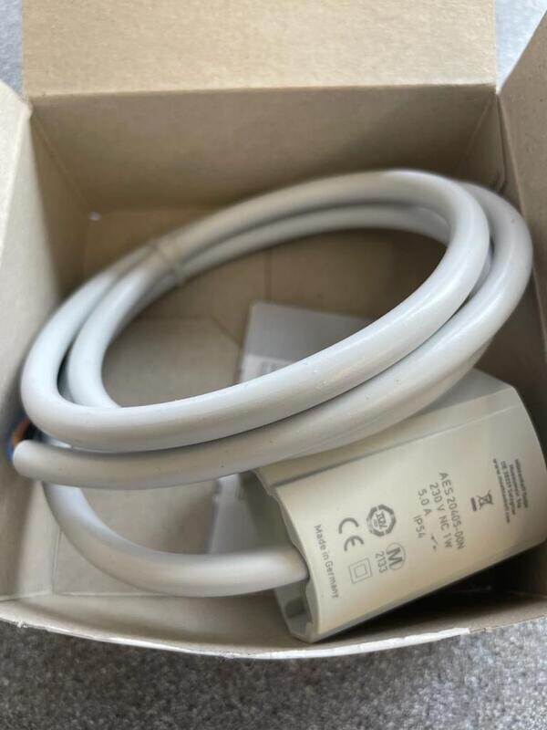 AES20405-00N00-1 OEM Actuator A5 End-Switch Version 230V NC 4.0mm stroke (MOAES20405-00N00-1) / 4 lead