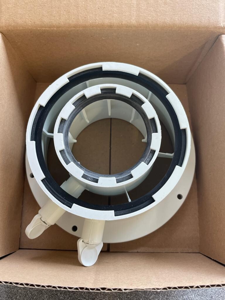 7719002430A - Worcester Bosch Flue Vertical Adaptor 60/100 7719002430