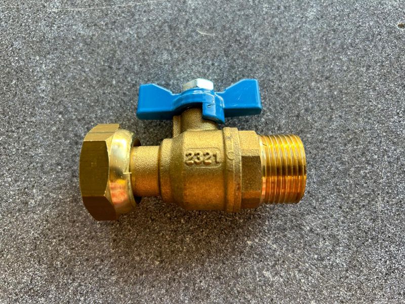 AI-195A05-B - 3/4"M x 3/4"F swivel Ball Valve with Blue Handle - Alt