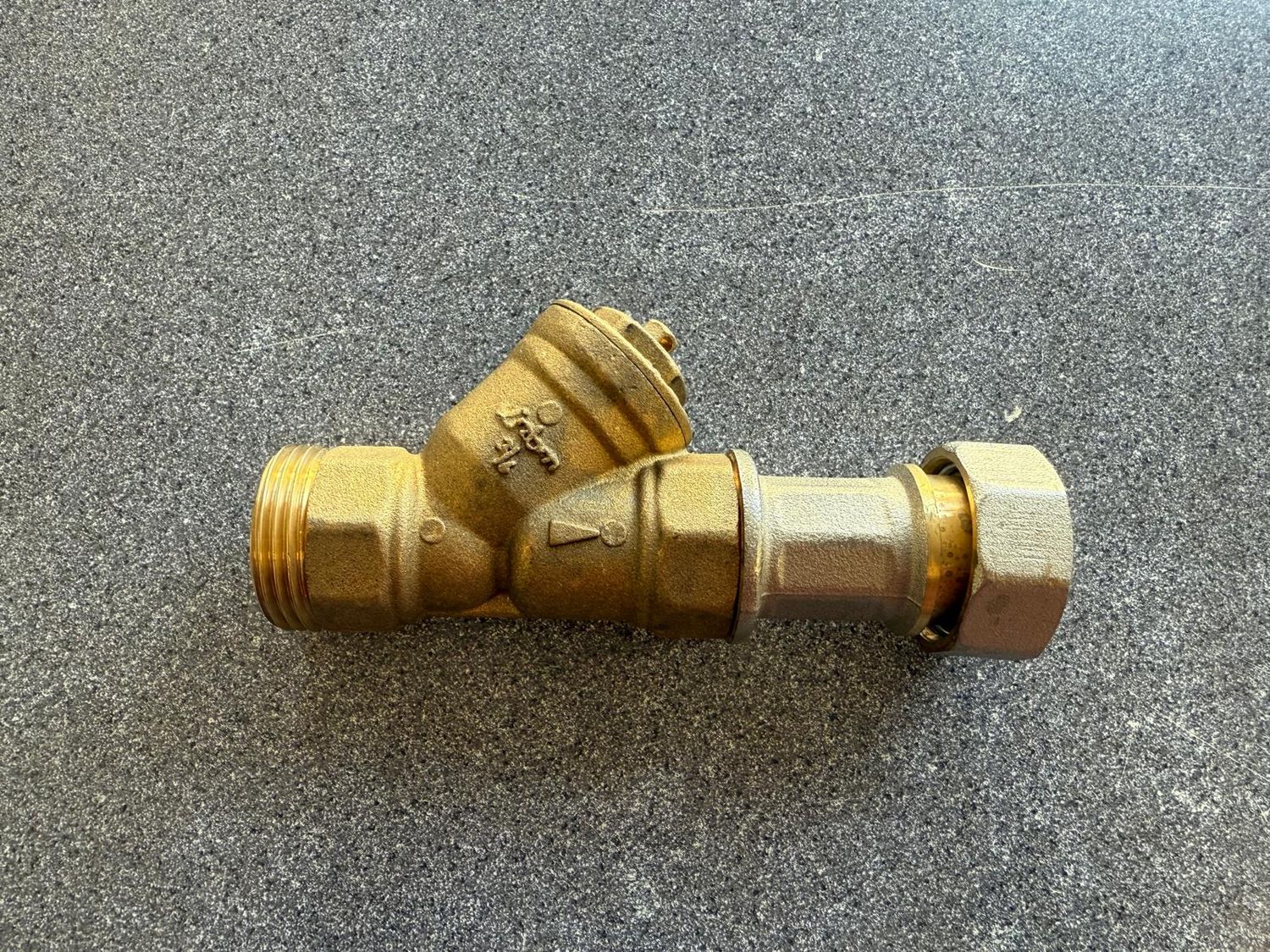 95605113 - DN20 PN16 STRAINER W 3/4" BSP - Heatrae Sadia