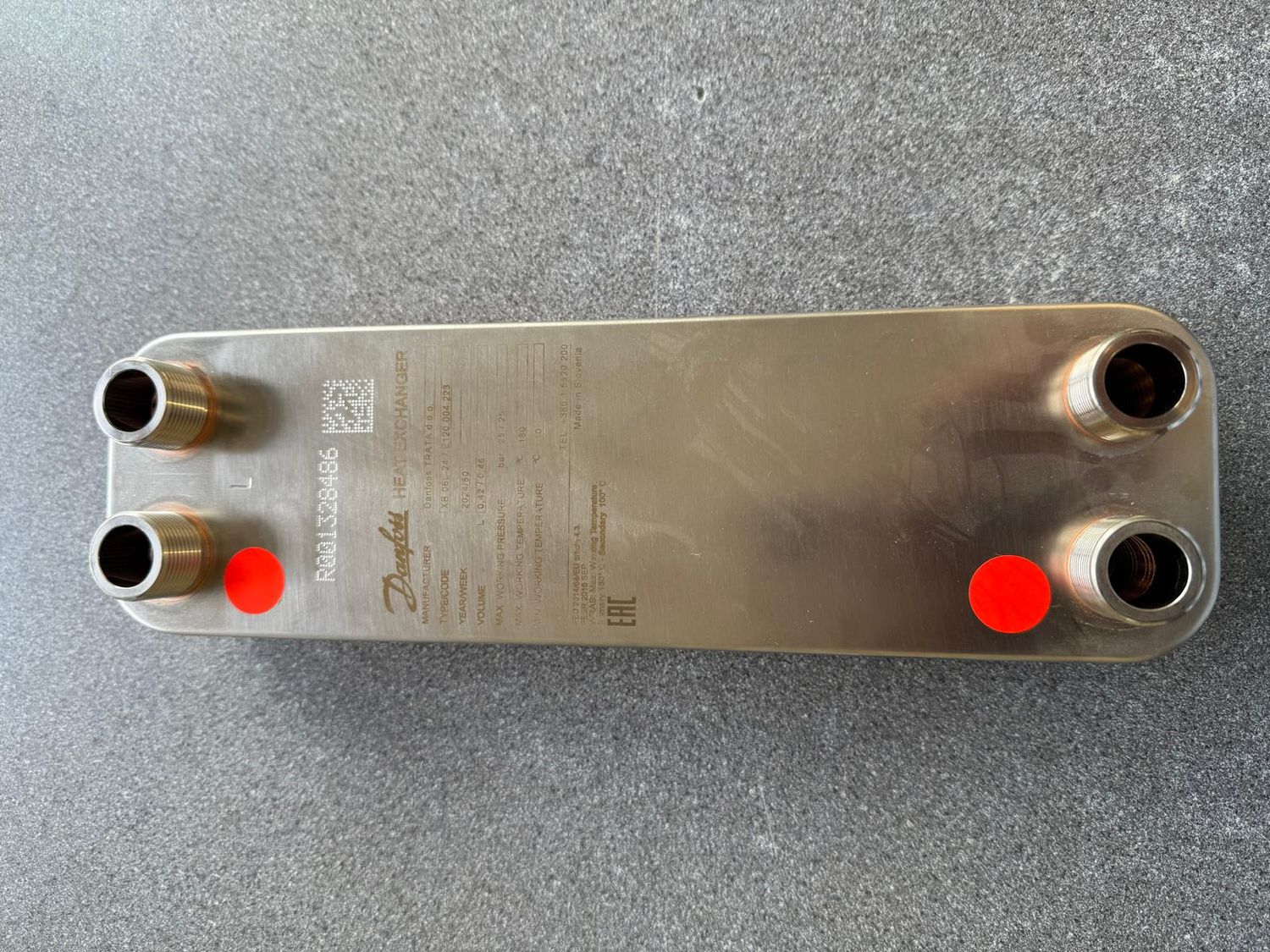 004B1851 - XB 06L-1 24  Heat Exchanger 3/4"