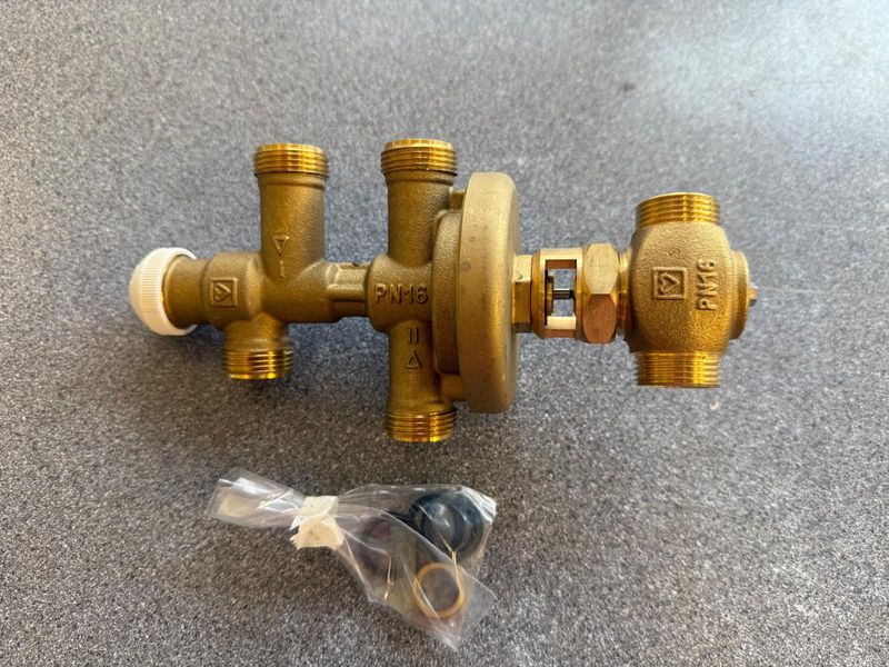 8736500000 - PT- CONTROLLER (PRIORITY CIRCUIT) - Wocester 8736500000 - PT- CONTROLLER (PRIORITY CIRCUIT) - Wocester