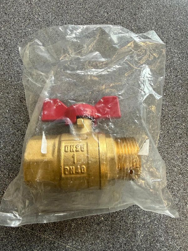 STVSN0448 - Isolation Valves G 1" Male to 1" Female