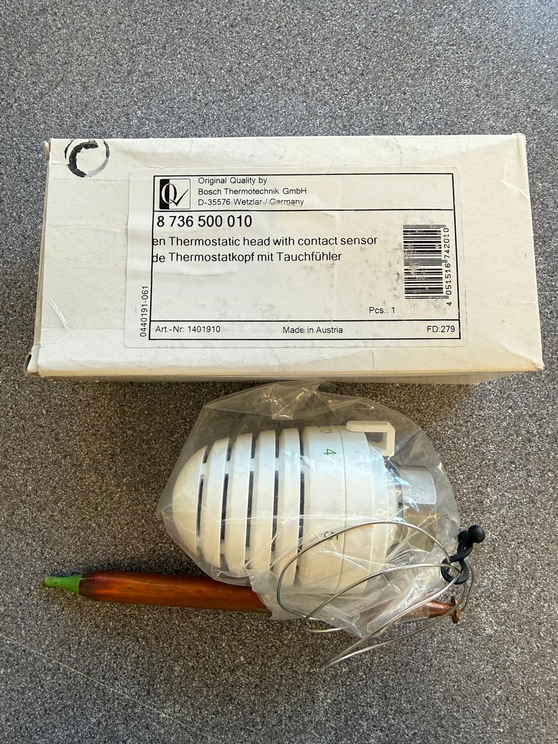 8736500010 - thermostatic head with contact sensor - Worcester