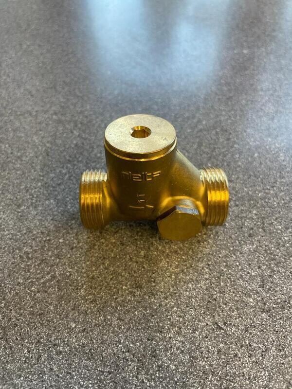 BNS155s - 1/2'' Strainer for dual H/e unit - KaMo ( DCW Strainer Secondary )