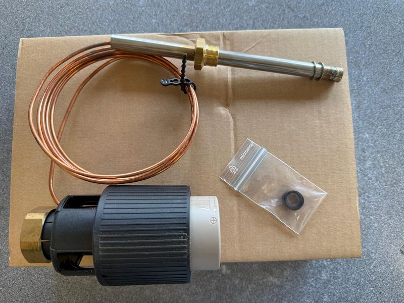 0221002 - Type 2430 T/Stat set point 45-64 - Switch