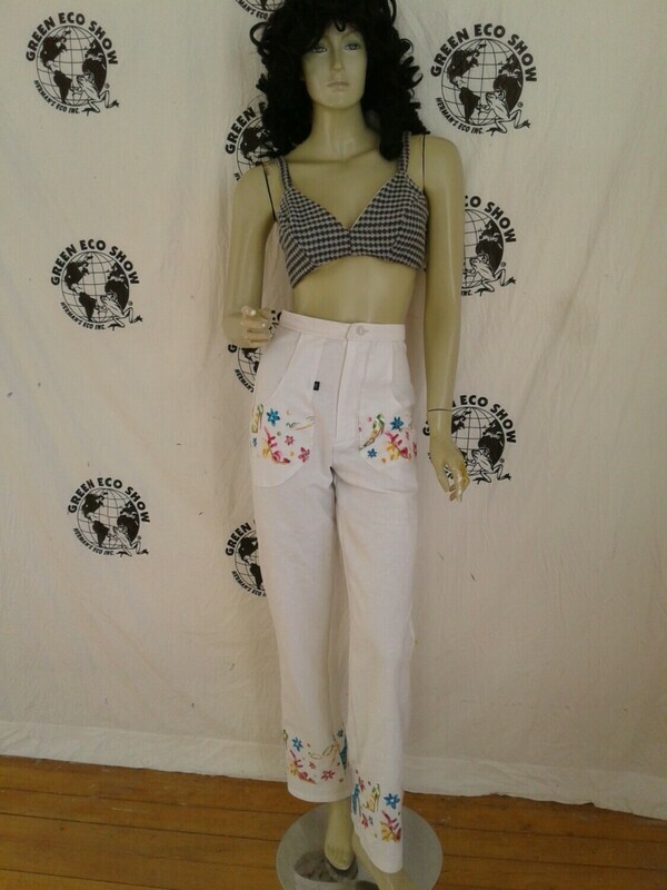 Womens pants M embriodered shoes