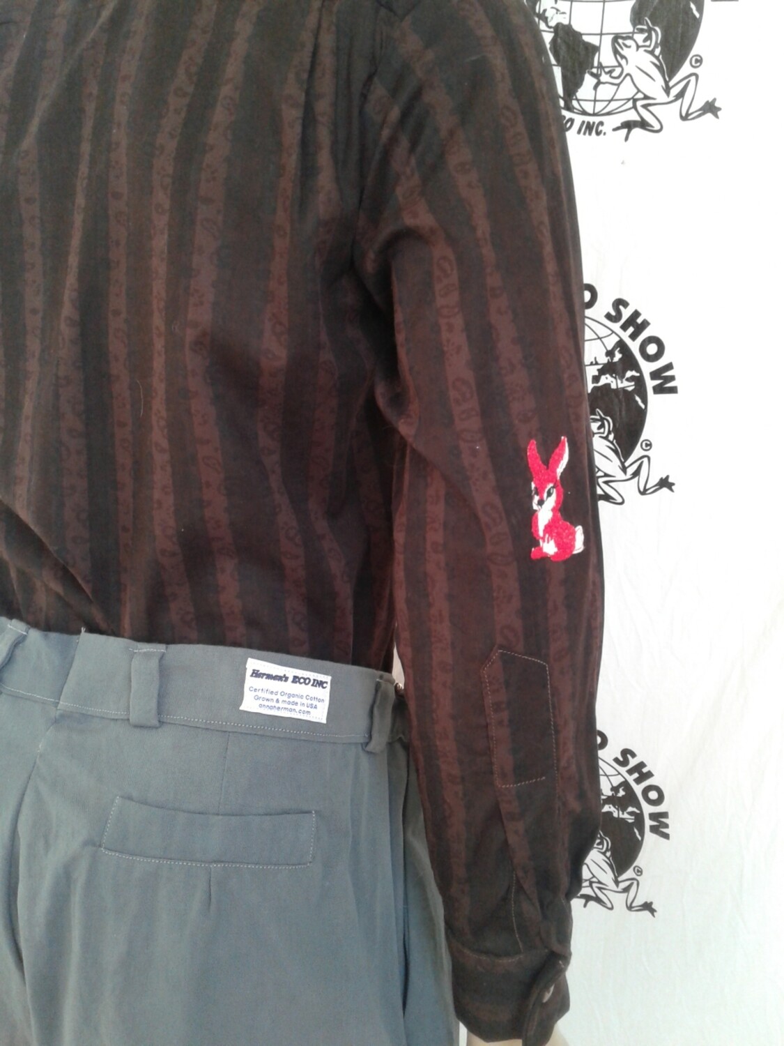 Mens long sleeve brown striped shirt med