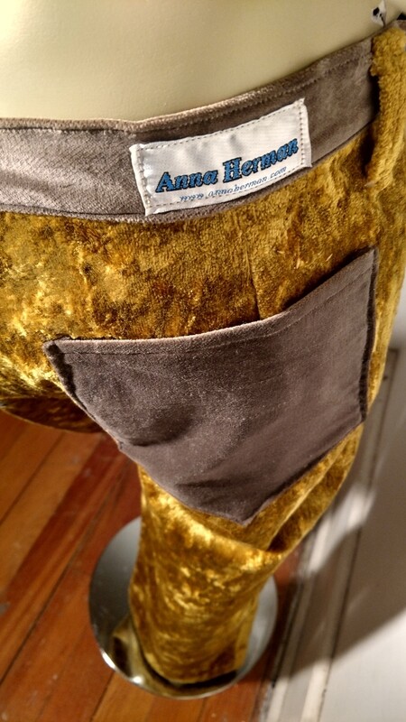 Womens velvet gold pants S USA