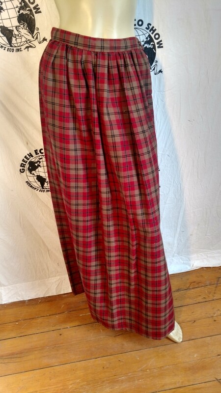 Plaid Old world  Skirt 26 Hermans  USA